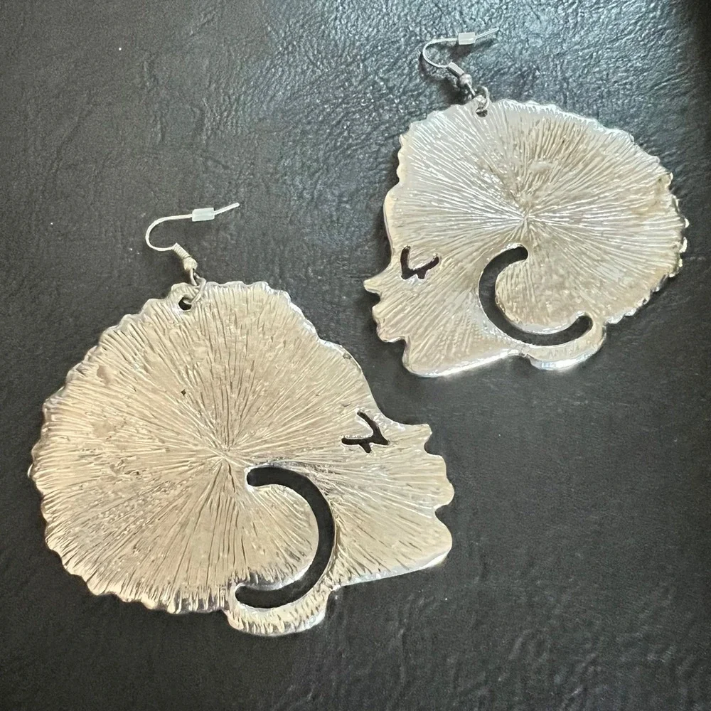 Vintage Large Heavy Silver Afro Queen Profile Dangle Earrings 3